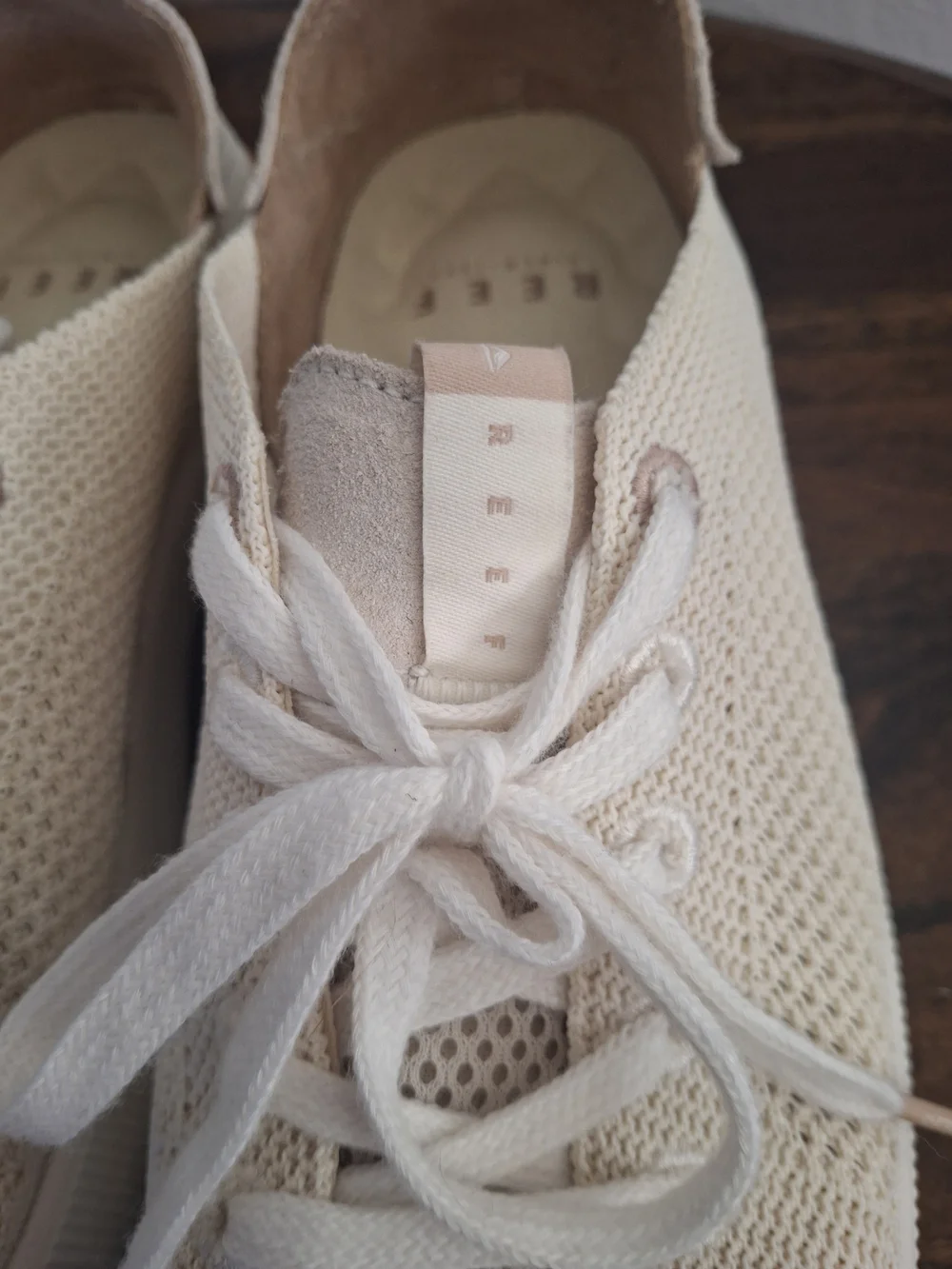Reef Women's Neptune Sneakers Size 7.5. - Picture 6 of 10